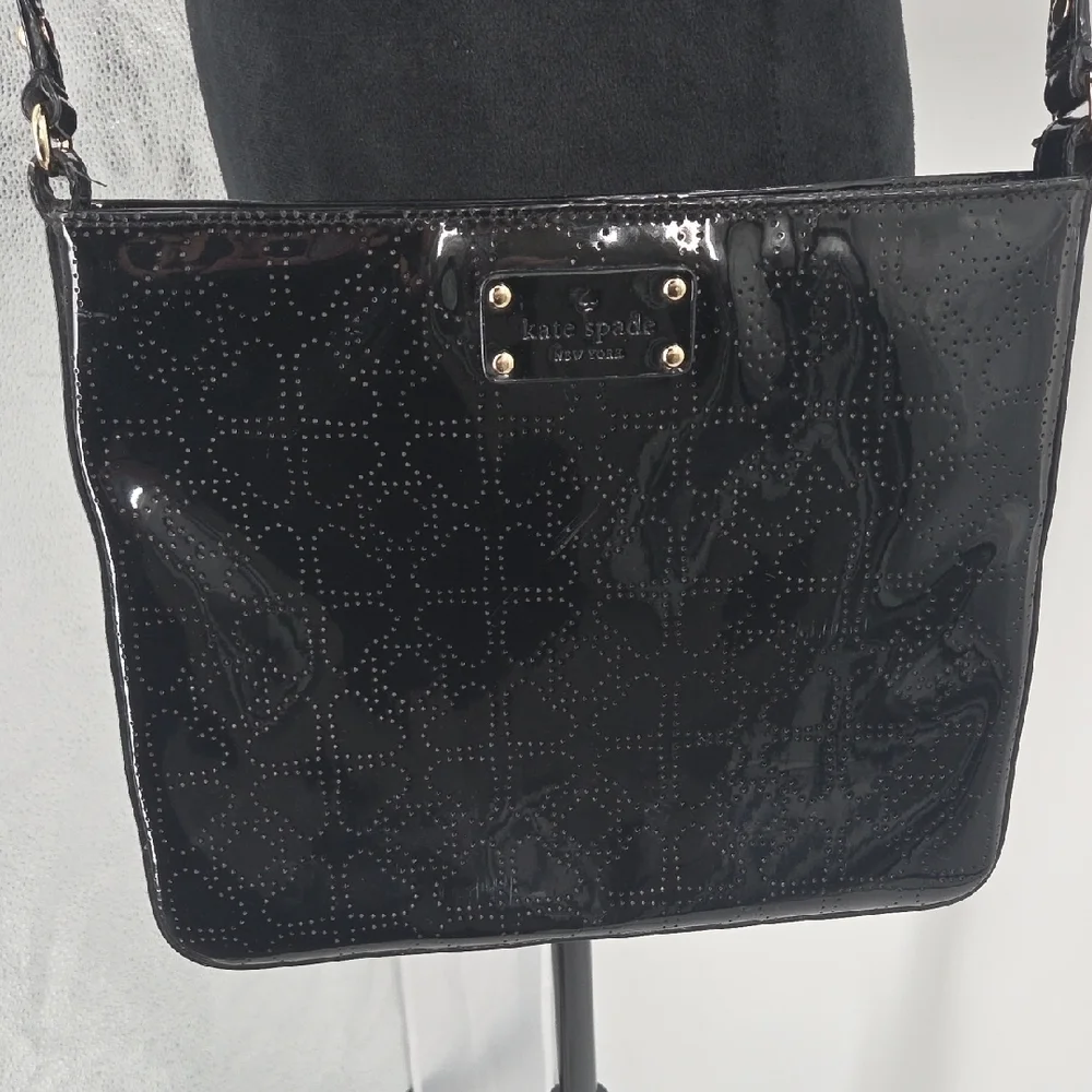 kate spade chic glossy
